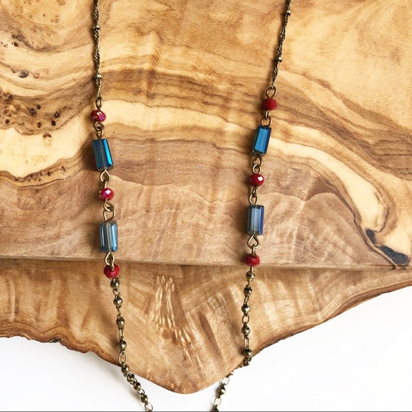 Express crescent moon feather necklace - Picture 3 of 6